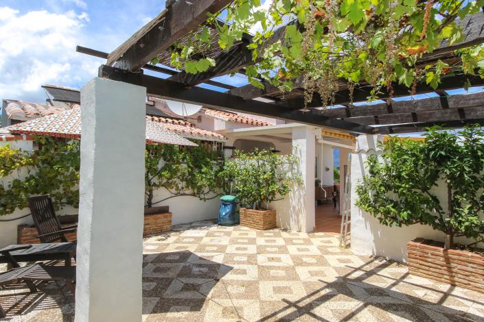 Image No.38-3 Bed Villa / Detached for sale