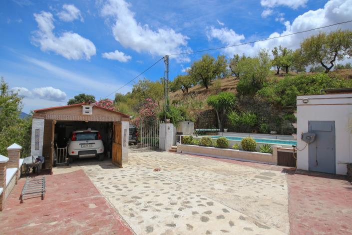 Image No.41-3 Bed Villa / Detached for sale