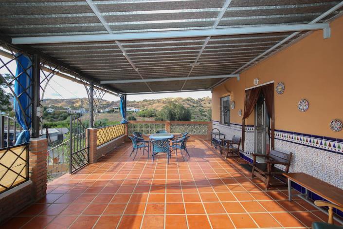Image No.5-7 Bed Villa for sale