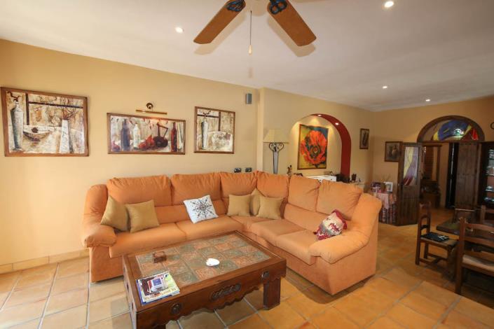 Image No.9-7 Bed Villa for sale