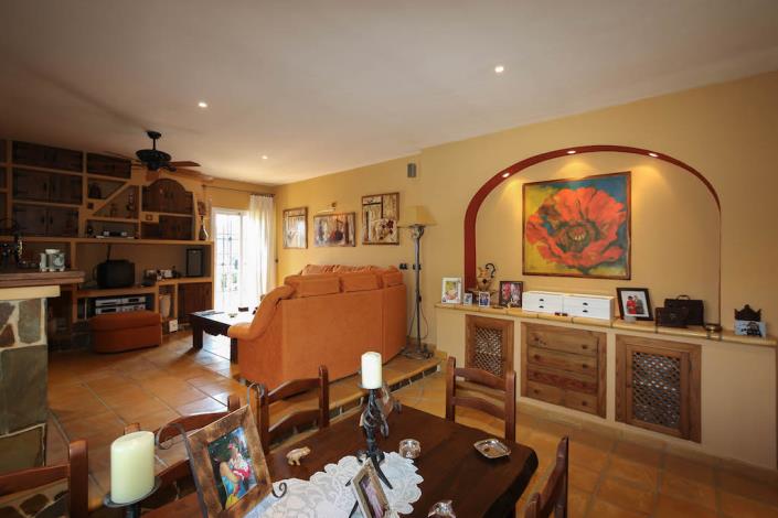 Image No.11-7 Bed Villa for sale