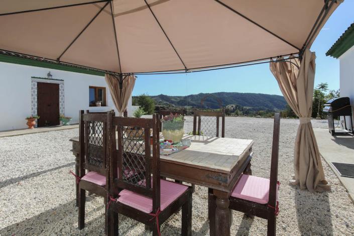 Image No.6-4 Bed Country Property for sale