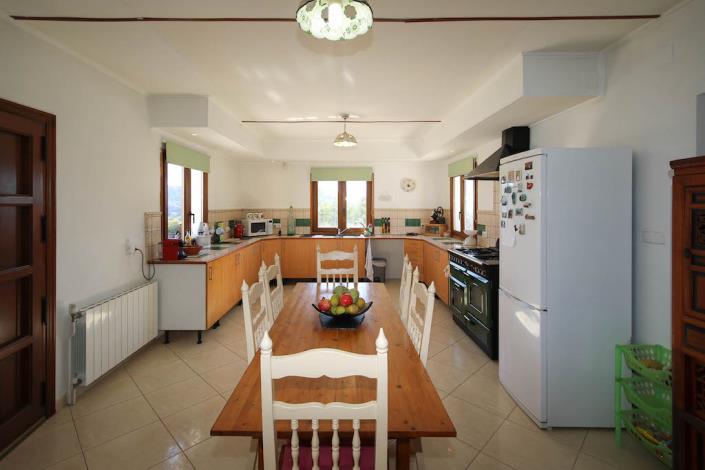 Image No.15-4 Bed Country Property for sale