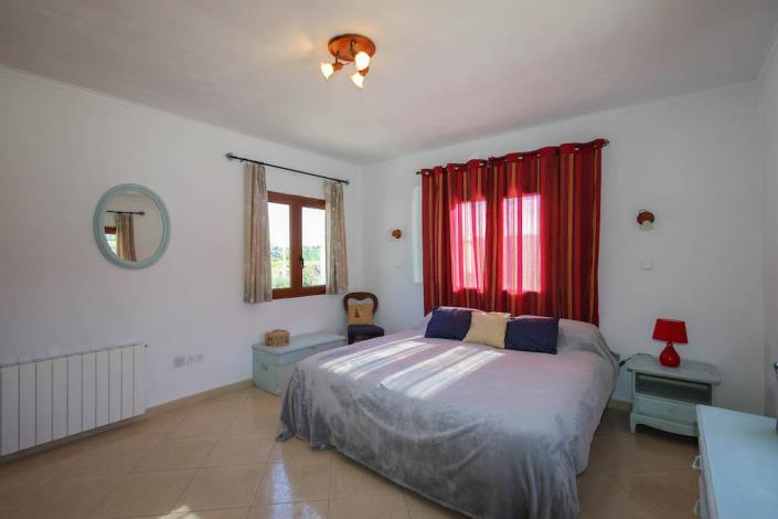 Image No.19-4 Bed Country Property for sale