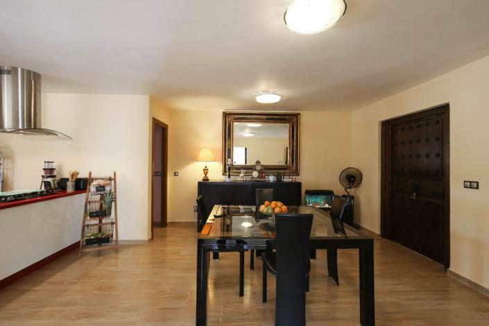 Image No.9-5 Bed Country House for sale