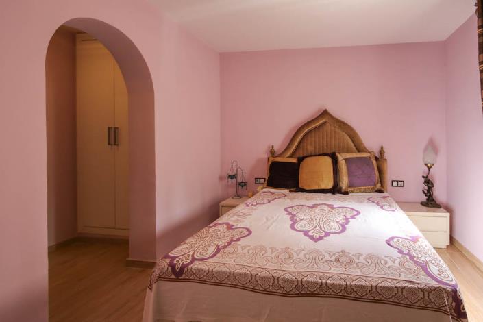 Image No.14-5 Bed Country House for sale