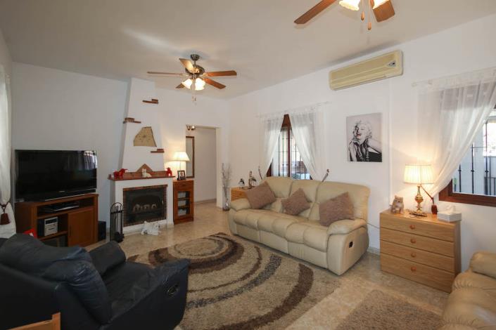 Image No.6-Villa / Détaché de 3 chambres à vendre à Pizarra