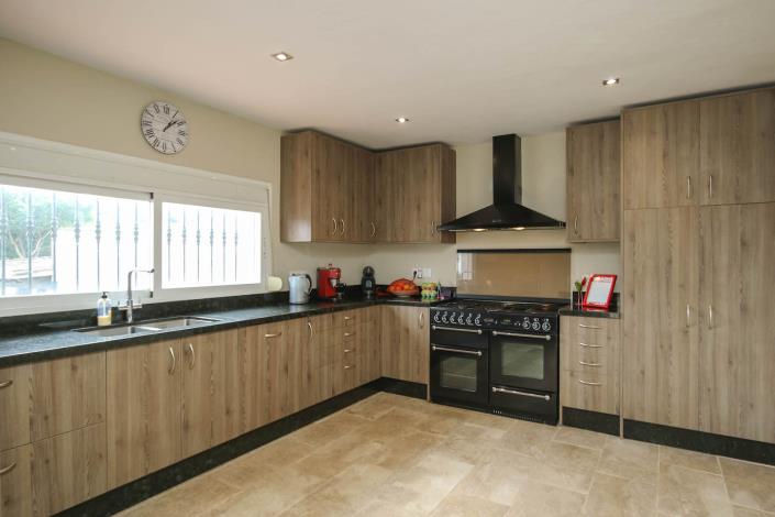 Image No.11-Maison / Villa de 4 chambres à vendre à Coin