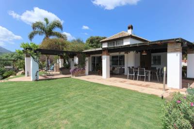 Villa de 4 chambres à vendre à Monda