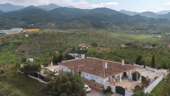 Image No.3-3 Bed Villa / Detached for sale