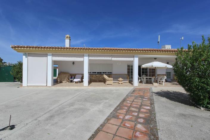 Image No.6-3 Bed Villa / Detached for sale