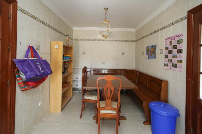 Image No.14-3 Bed Villa / Detached for sale