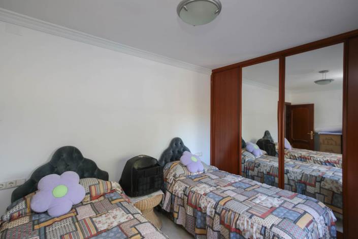 Image No.24-3 Bed Villa / Detached for sale