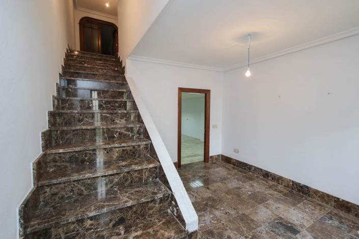 Image No.7-3 Bed Townhouse for sale