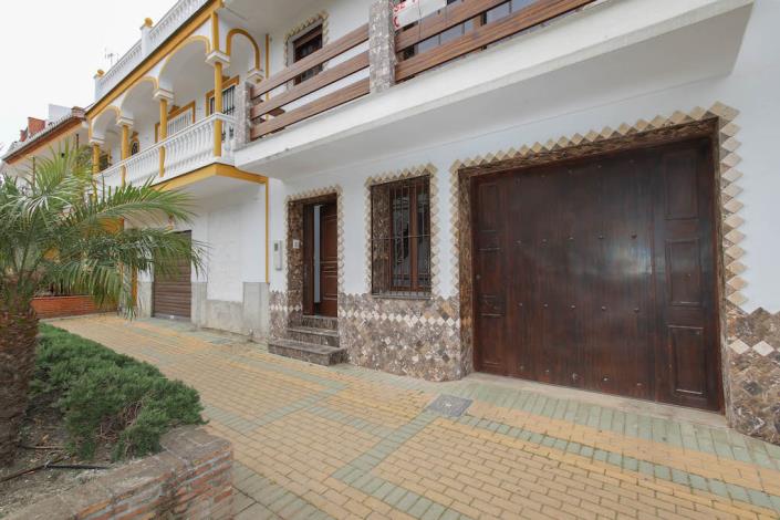 Image No.5-3 Bed Townhouse for sale