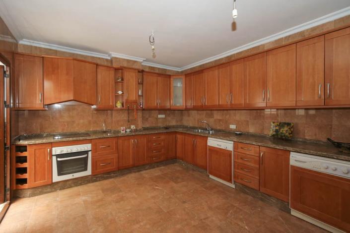 Image No.13-3 Bed Townhouse for sale