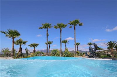 5 Bed House/Villa for sale