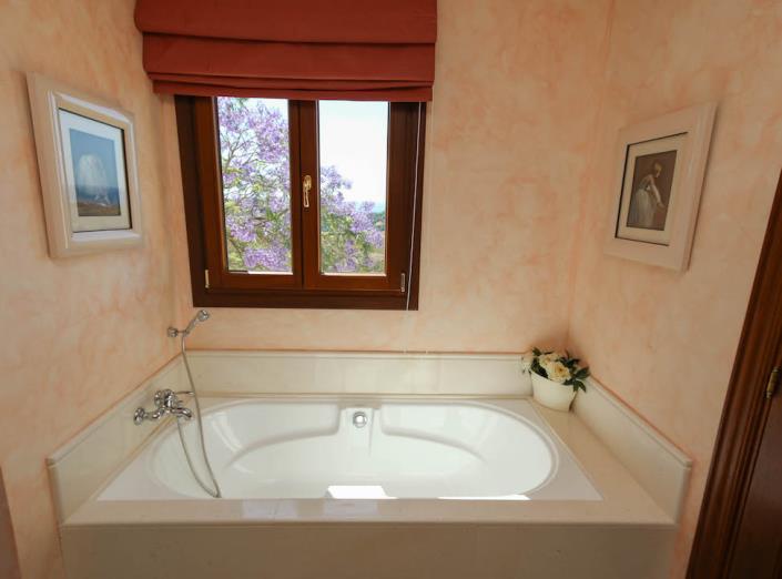 Image No.30-5 Bed House/Villa for sale