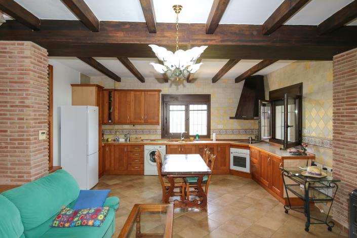 Image No.12-5 Bed Villa / Detached for sale