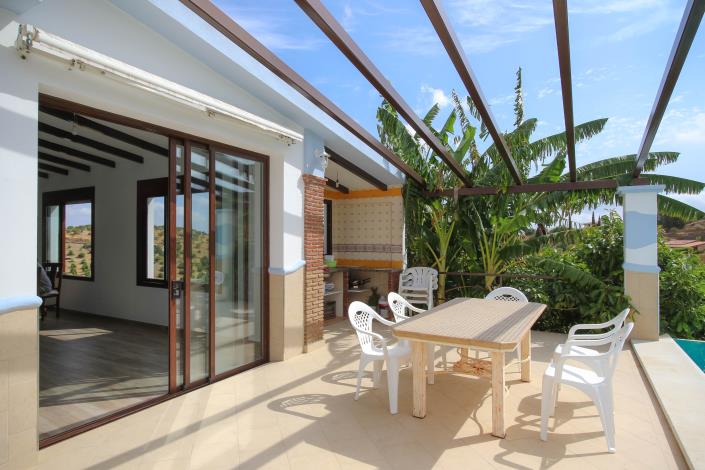 Image No.43-5 Bed Villa / Detached for sale