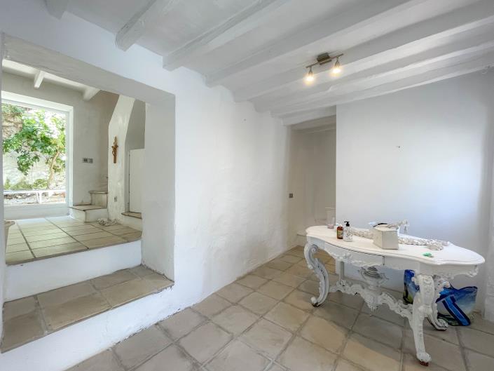 Image No.5-2 Bed Townhouse for sale