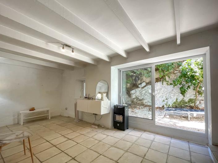 Image No.7-2 Bed Townhouse for sale