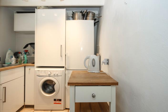 Image No.13-2 Bed Townhouse for sale