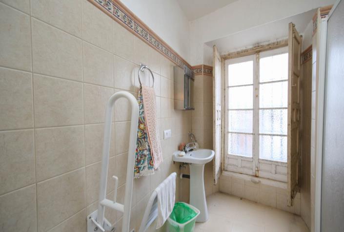 Image No.13-Commercial de 6 chambres à vendre à Tolox