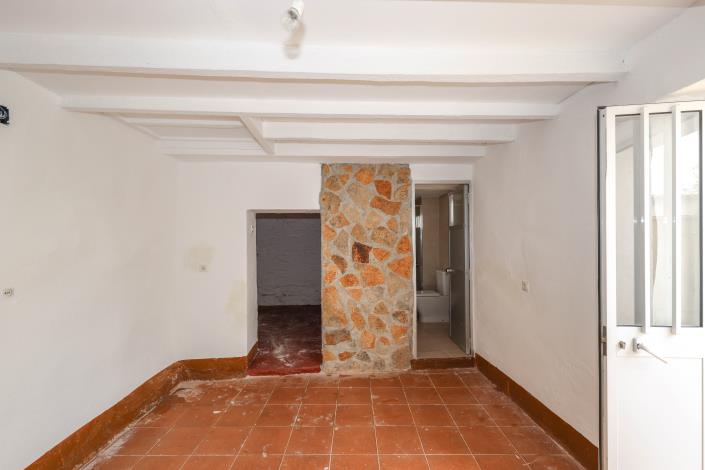 Image No.15-2 Bed Townhouse for sale
