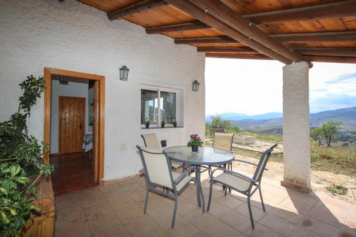 Image No.2-Maison de campagne de 3 chambres à vendre à Casarabonela