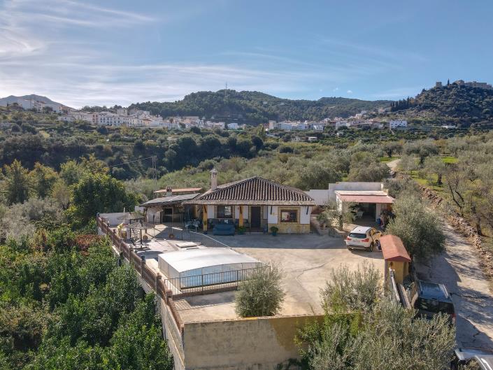 Image No.32-3 Bed Villa / Detached for sale