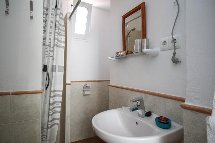 Image No.15-Un hôtel de 3 chambres à vendre à Montejaque