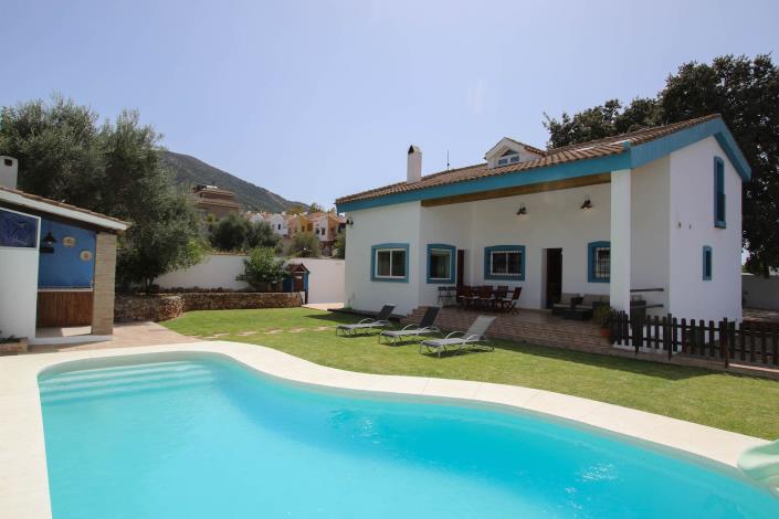 Image No.2-4 Bed Villa / Detached for sale