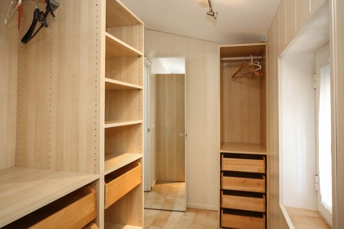 Image No.15-4 Bed Villa / Detached for sale