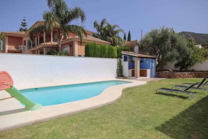 Image No.29-4 Bed Villa / Detached for sale