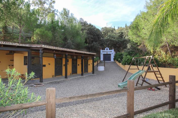 Image No.3-5 Bed Country House for sale