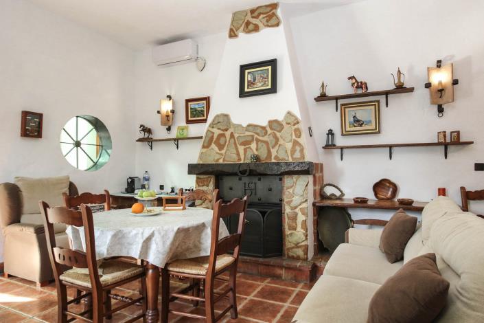 Image No.14-5 Bed Country House for sale