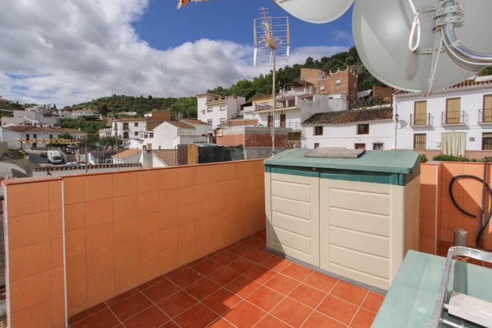 Image No.15-3 Bed Townhouse for sale