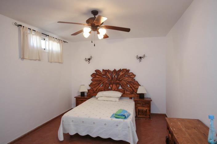 Image No.24-6 Bed Country House for sale