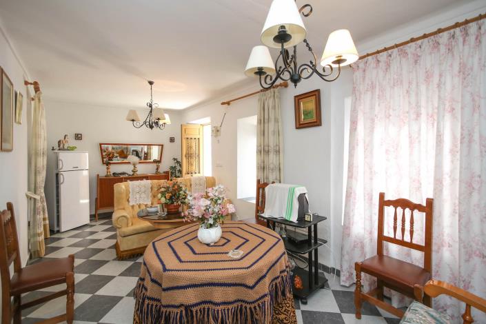 Image No.5-Maison de ville de 5 chambres à vendre à Guaro