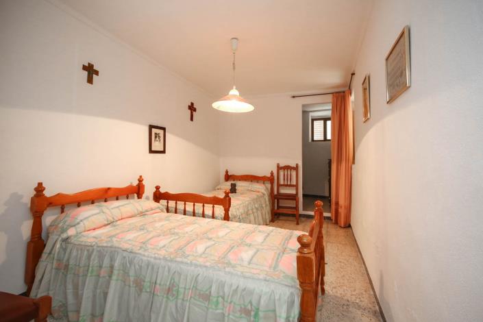 Image No.10-Maison de ville de 5 chambres à vendre à Guaro