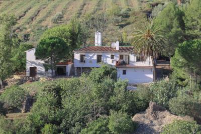 5 Bed Country House for sale