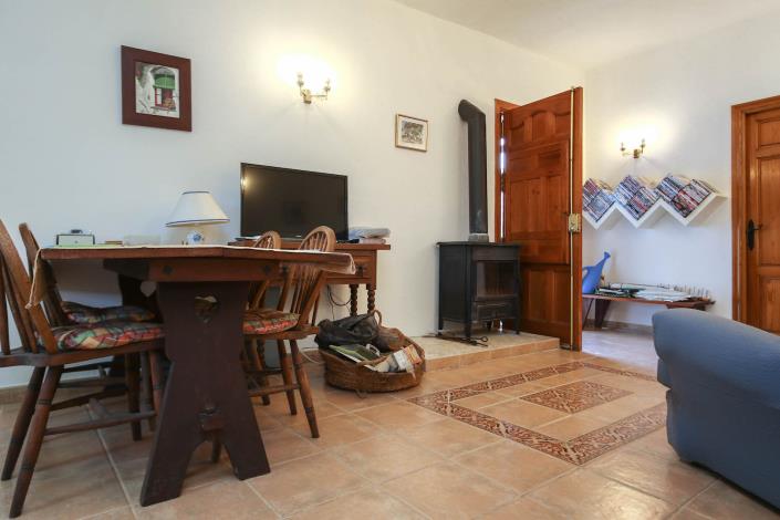 Image No.23-5 Bed Country House for sale