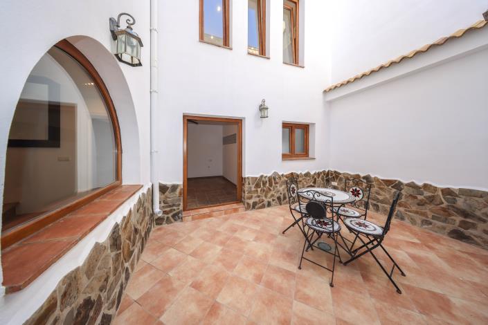 Image No.6-Maison de ville de 4 chambres à vendre à Guaro