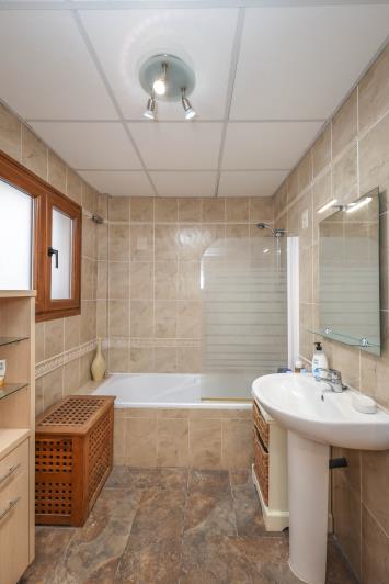 Image No.34-Maison de ville de 4 chambres à vendre à Guaro