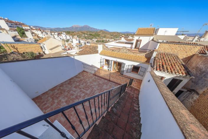 Image No.51-Maison de ville de 4 chambres à vendre à Guaro