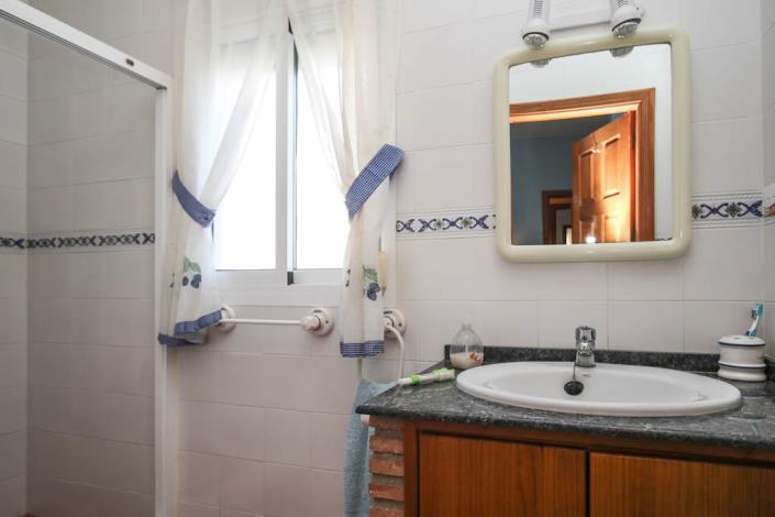 Image No.22-Villa / Détaché de 4 chambres à vendre à El Burgo