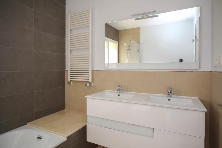 Image No.17-Villa / Détaché de 2 chambres à vendre à Coin