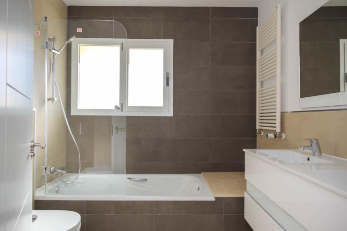 Image No.18-Villa / Détaché de 2 chambres à vendre à Coin