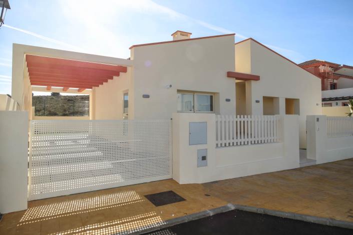 Image No.2-Villa / Détaché de 2 chambres à vendre à Coin